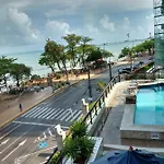 Apt. Em Na Av. Beira Mar Em