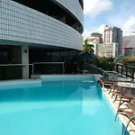 Hotel Apt. Em Na Av. Beira Mar Em 4*