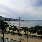 Hotel Apt. Em Na Av. Beira Mar Em 4*