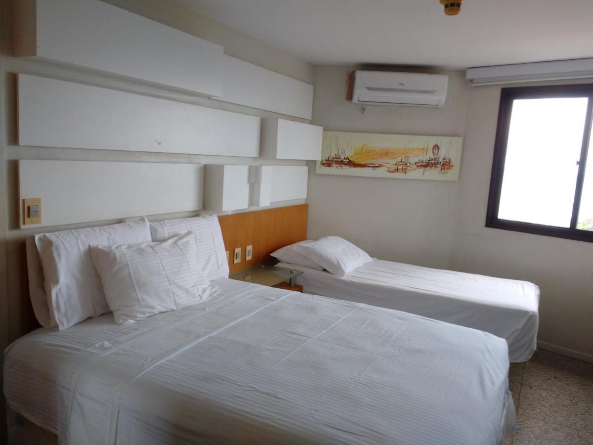 Hotel Apt. Em Na Av. Beira Mar Em 4*